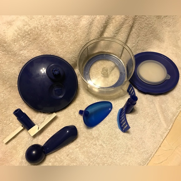 Tupperware Quick Chef Food Processor, Chopper, Mixer - Blue Manual - Picture 2 of 4